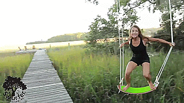 swurfer-skateboard-shaped-tree-swing-5009